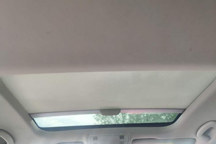 Used Volkswagen Golf 2016 230TSI Automatic Luxury Version Headliner