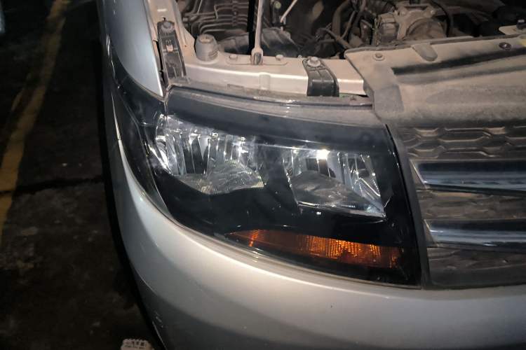 Used JAC Refine M3 2015 Maker Edition 1.6L Luxury Smart Version