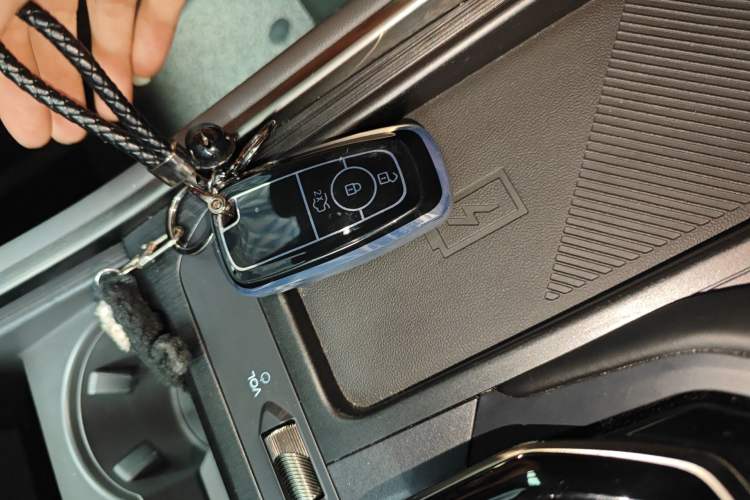 Used Ford Edge 2023 Ford Explorer L 2.0T EcoBoost Four-Wheel Drive 7-Seater Supreme Model Vehicle Key