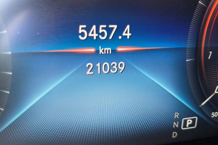 Used Mercedes-Benz C-Class 2021 C 200 L Fashion Edition Sport Version Odometer Close Up