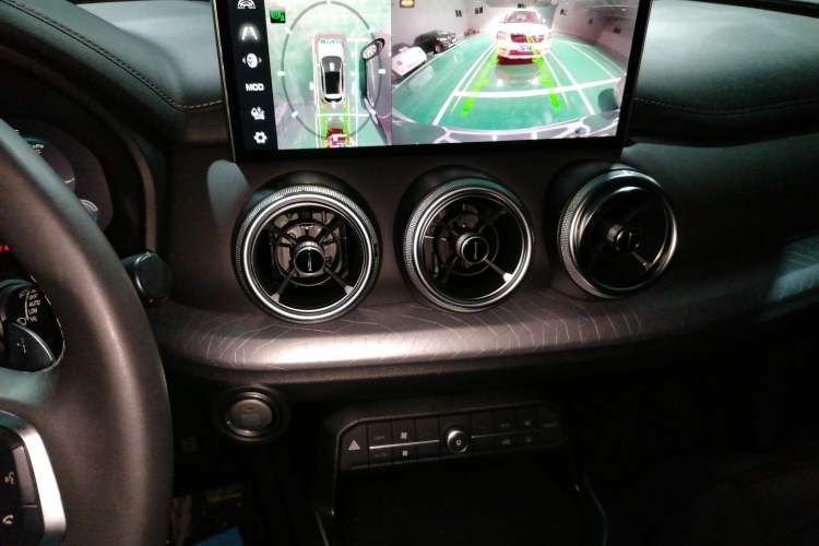 Used Wey VV5 2021 1.5T Two-Wheel Drive Smart Pioneer
