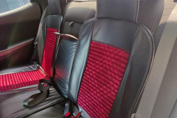 Used Hyundai Elantra (5th Generation / Langdong) 2015 1.6L Manual Leading Model
