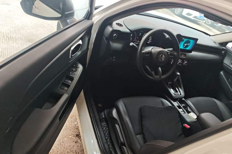 Used Honda Vezel 2023 1.5L CVT Tech Edition
