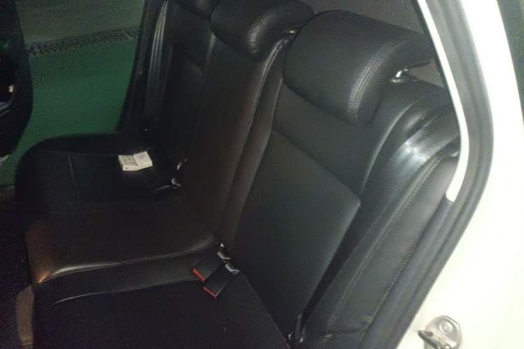 Used Volkswagen Polo 2014 1.6L Automatic Comfort Edition
