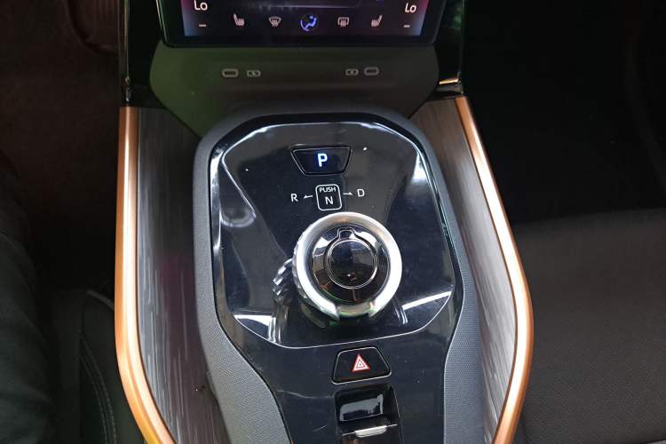 Used Toyota bZ3 2023 616 km Long-Range Premium
