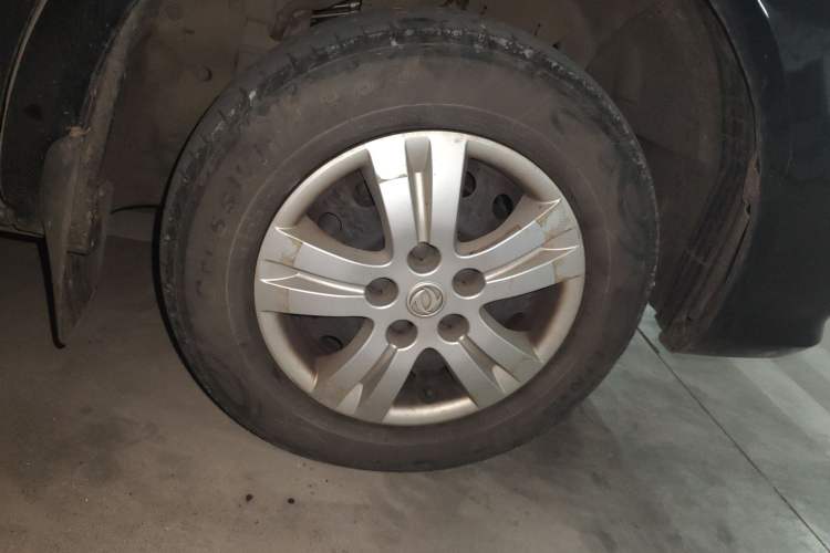 Used FORTHING Lingzhi 2020 M5L 1.6L Base Model 9 Seats
