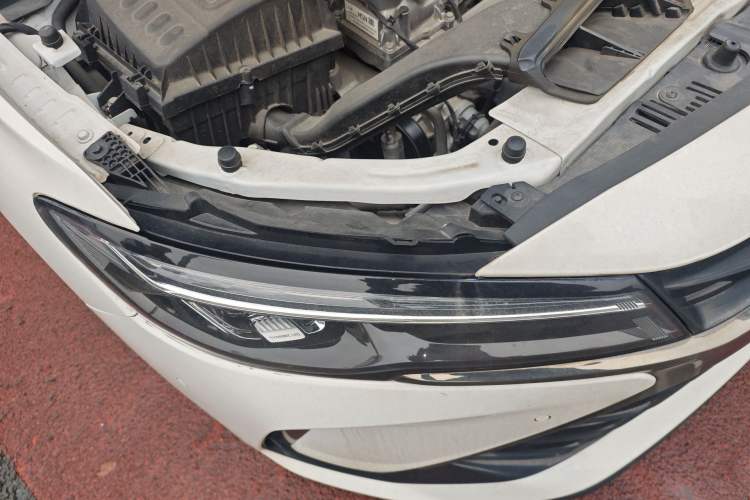 Used Chevrolet Monza 2023 1.5L Dual-Clutch WOW Enjoyment Edition Right Front Headlight