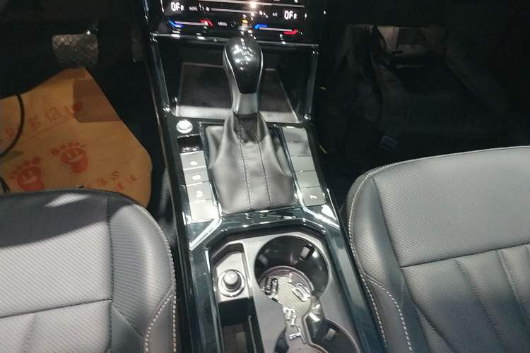 Used Volkswagen Passat 2025 Premium Version 380TSI Dragon Edition