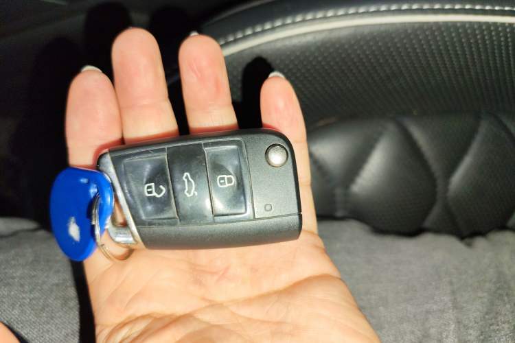 Used Volkswagen Teramont X 2019 530 V6 Four-Wheel Drive Prestige Flagship Edition Vehicle Key