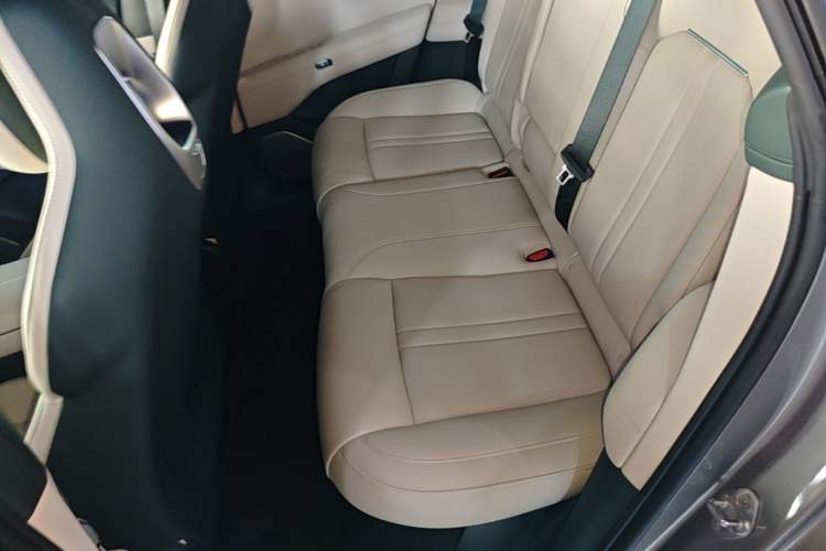 Used Xiaomi Auto YU7 2025 Ultra-Long Range Rear-Wheel Drive Version