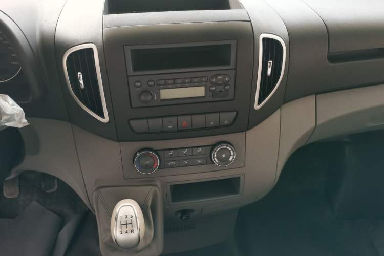 Used JAC Sunray 2021 2.0T Fuel-Efficient King Express Version Non-Commercial Long Wheelbase D20TCIF1
