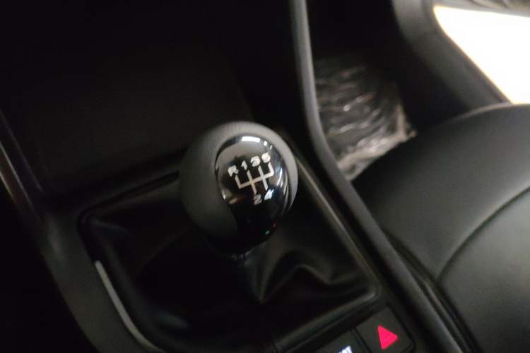 Used Roewe i5 2023 1.5L Manual Excellence Edition