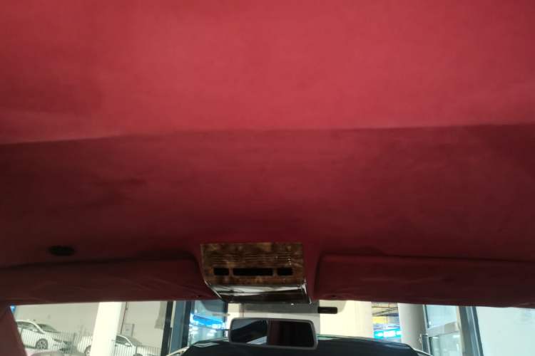 Used Volkswagen Caravelle 2017 2.0 TSI 4x4 Comfort Edition 7-Seater
