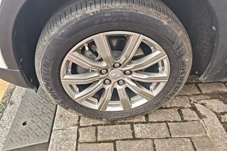 Used Cadillac XT4 2021 28T Two-Wheel Drive Leading Version
