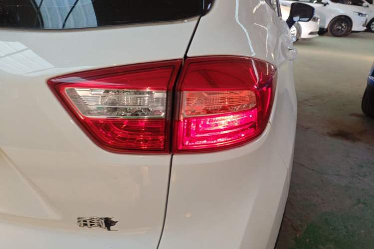 Used CHANGAN CS15 2016 1.5L Automatic Fashion Edition
