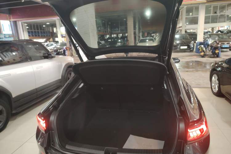 Used Volkswagen Lamando 2024 Lavida L 280TSI DSG Cool & Spicy Edition
