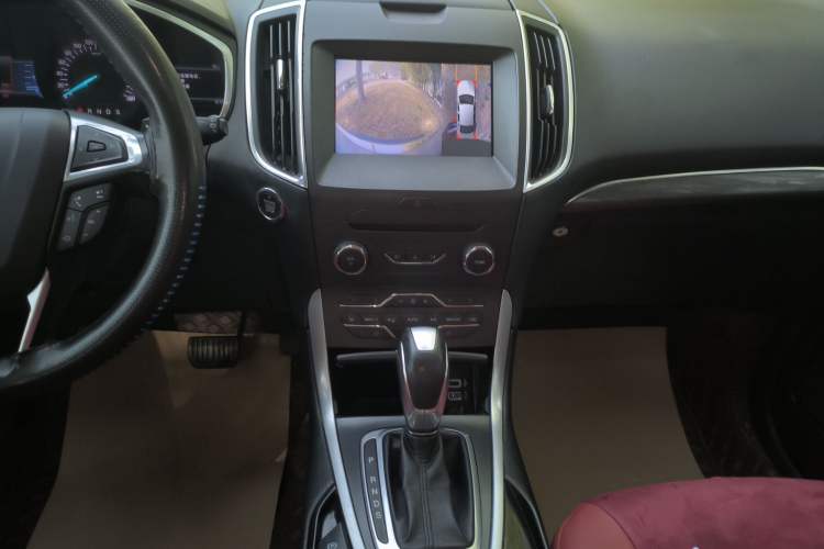 Used Ford Edge 2016 EcoBoost 245 Two-Wheel-Drive Titanium 7-Seater
