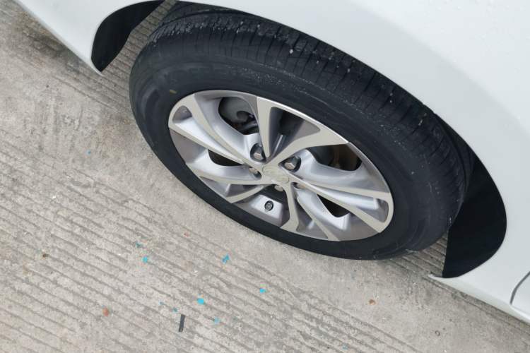 Used Buick Verano 2023 Pro Enjoyment Edition Right Rear Wheel Hub