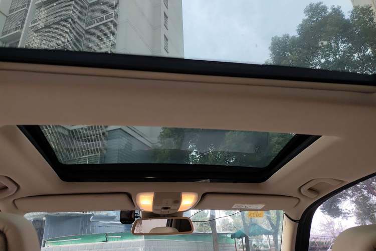 Used Mercedes-Benz GLK-Class 2015 GLK 300 4MATIC Luxury Ultimate Edition
