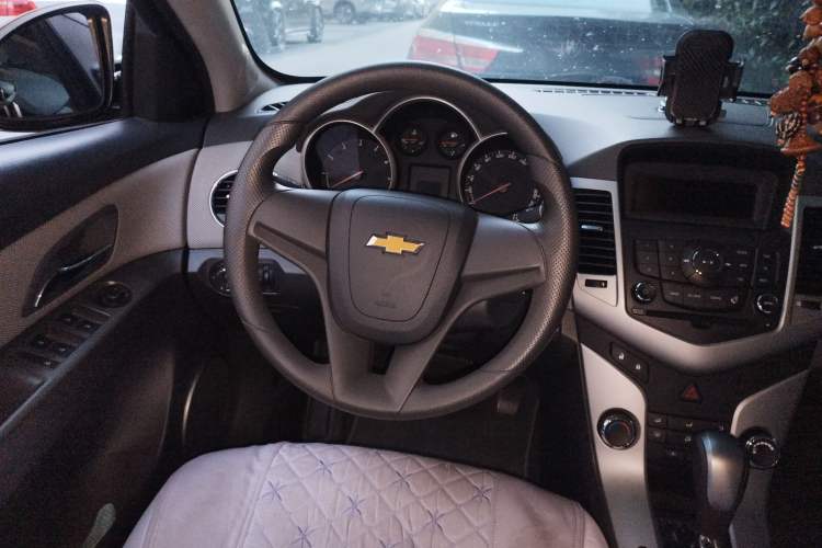 Used Chevrolet Cruze 2013 1.8L SE AT
