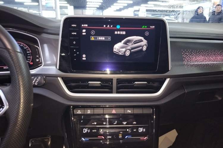 Used Volkswagen T-ROC 2023 300TSI DSG Two-Wheel-Drive Chen Guang Edition