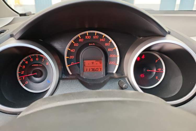 Used Honda Fit 2011 1.3L manual Comfort version
