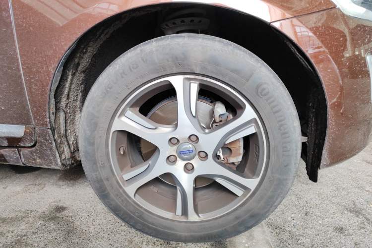 Used Volvo XC60 2014 Restyled T5 Zhiya Edition Right Front Wheel Hub