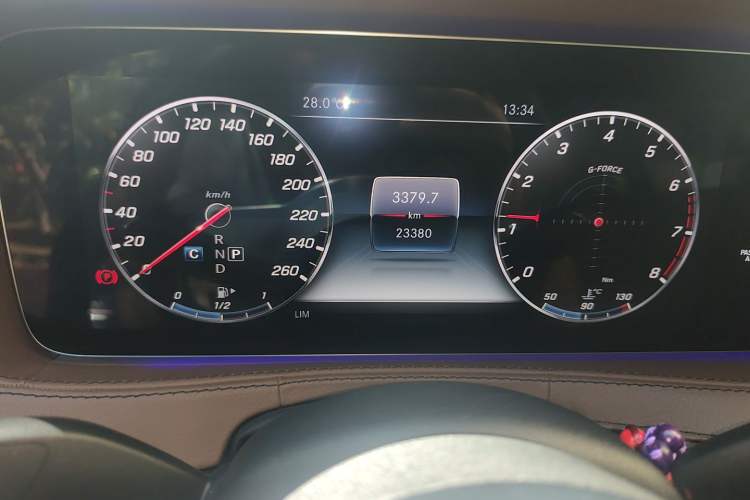 Used Mercedes-Benz S-Class 2019 S 350 L Executive Edition Odometer Close Up