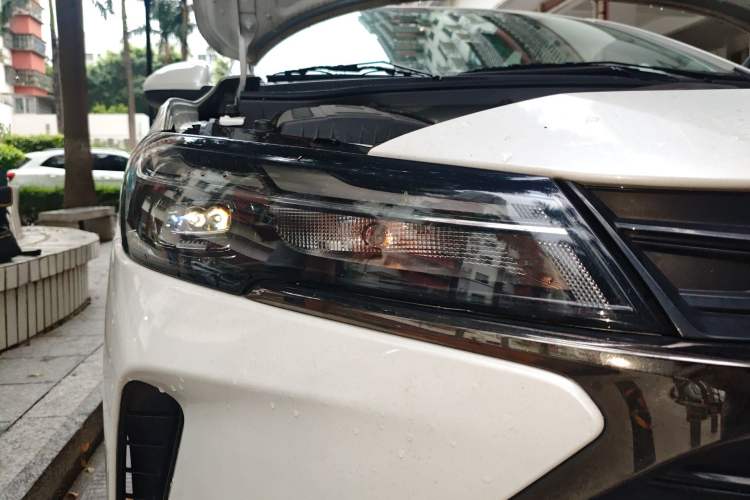 Used Chevrolet Monza 2024 1.5L Dual-Clutch Enjoyment Edition Right Front Headlight