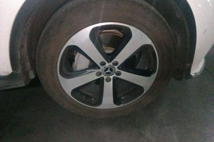 Used Mercedes-Benz GLC 2017 GLC 260 4MATIC Luxury Model
