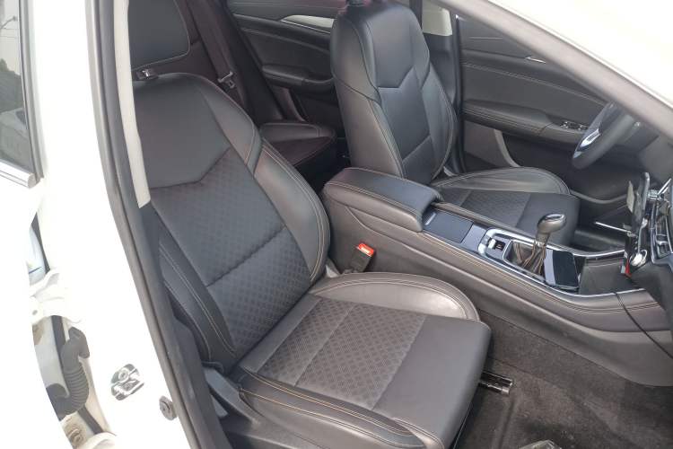 Used CHANGAN Eado 2018 1.6L GDI Manual Fashion Edition Right Front Seat