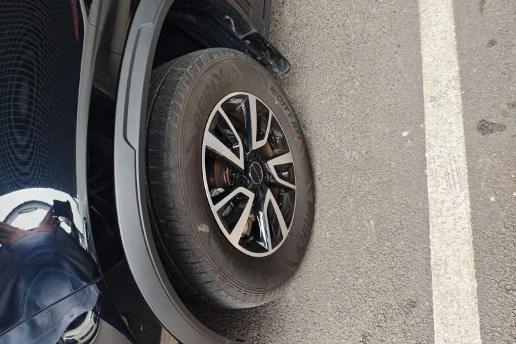 Used FORTHING T5 2024 Grand Edition 1.6L Manual Dream Version 5 Seats
