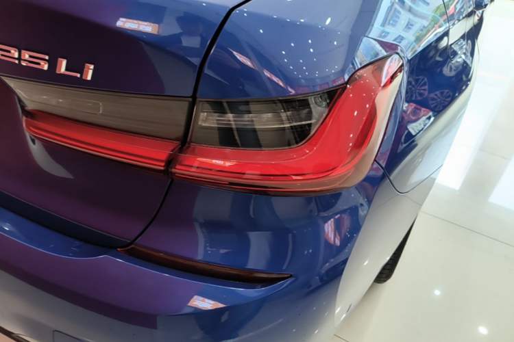 Used BMW 3 Series 2021 Second Facelift 325Li M Sport Package
