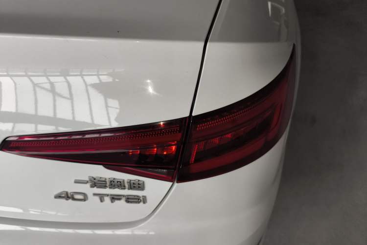 Used Audi A4L 2019 40 TFSI Ambition China VI
