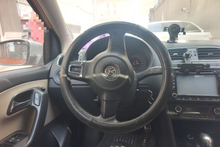 Used Volkswagen Polo 2012 1.6L Cross Polo Automatic Transmission Steering Wheel