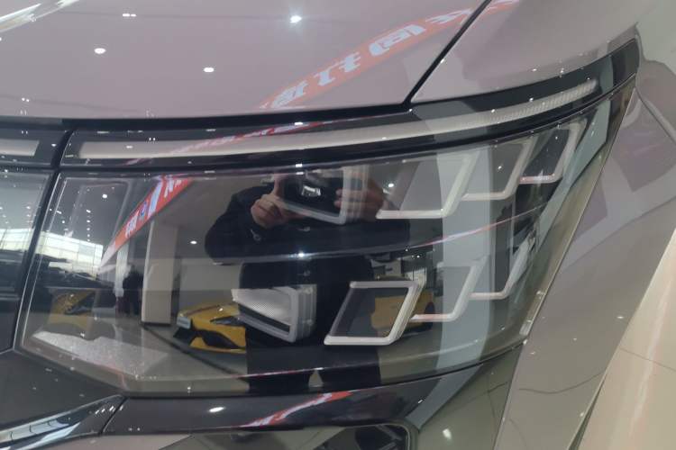 Used Volkswagen Teramont 2025 Tiguan Pro 450TSI 4Motion Crosswind Edition