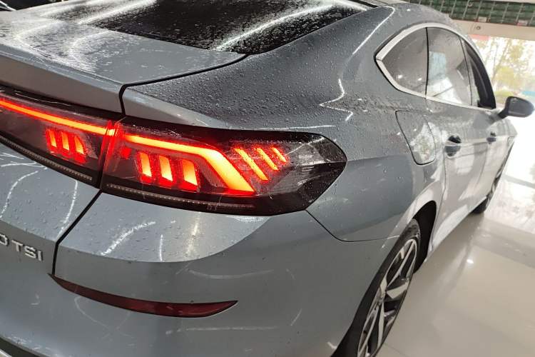 Used Volkswagen Lamando 2022 Lavida L 280TSI DSG Cool & Spicy Edition