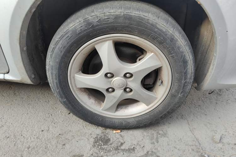 Used FAW Weizhi V5 2013 1.5L Manual Entry-Level Model China IV Standard
