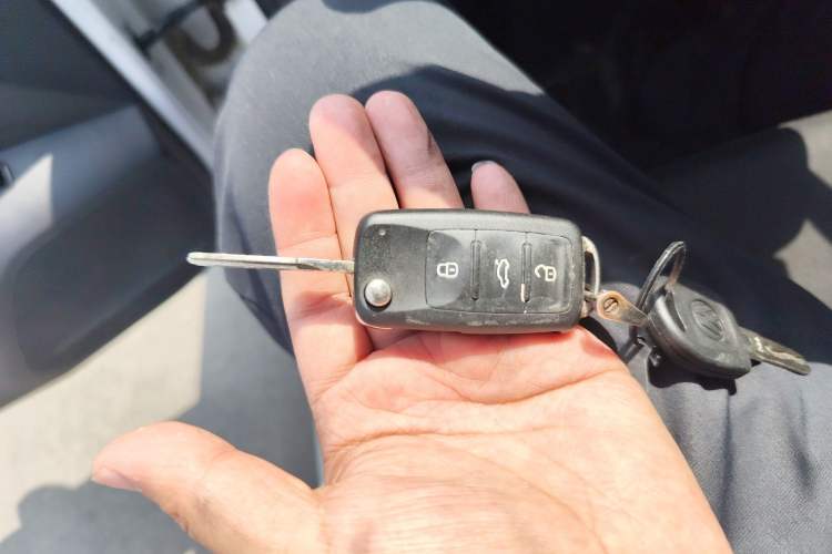 Used Volkswagen Jetta 2015 Value Edition 1.6L Manual Fashionable Style
