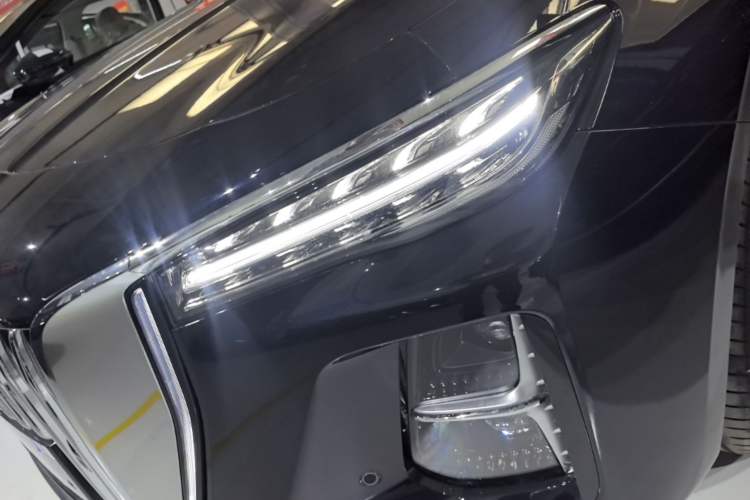 Used Hongqi H5 PHEV 2025 130 Super Hybrid Version
