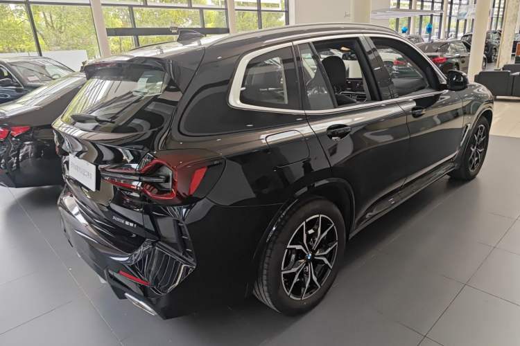 Used BMW X3 2023 xDrive25i M Sport Package
