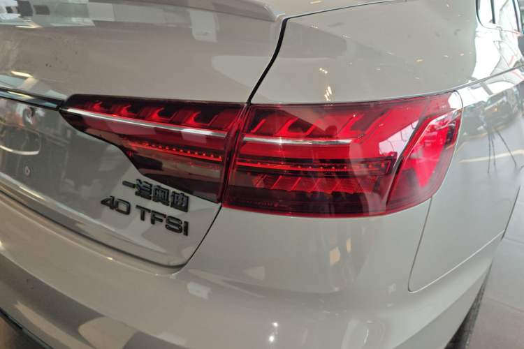 Used Audi A4L 2025 2 Million Units Enjoyment Version 40 TFSI Luxury Dynamic Edition B&O Starry Night Edition Exterior 3