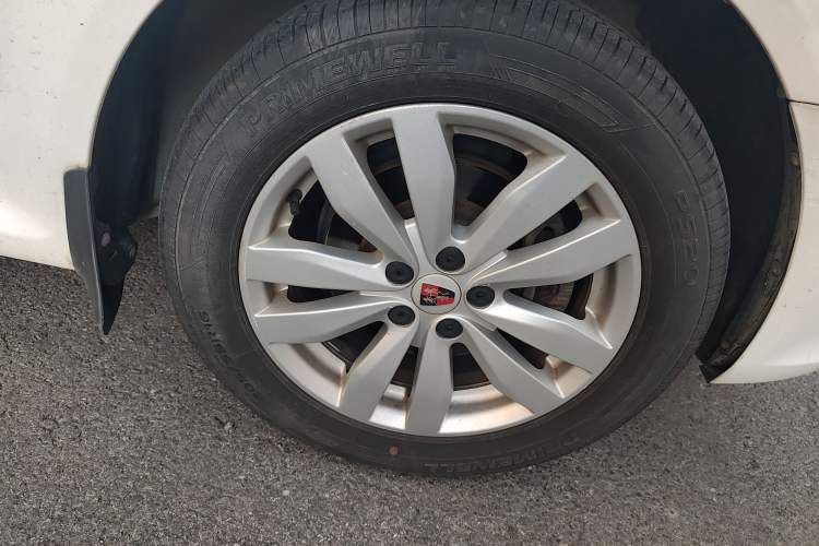 Used Roewe 350 2014 1.5L Manual Swift Edition
