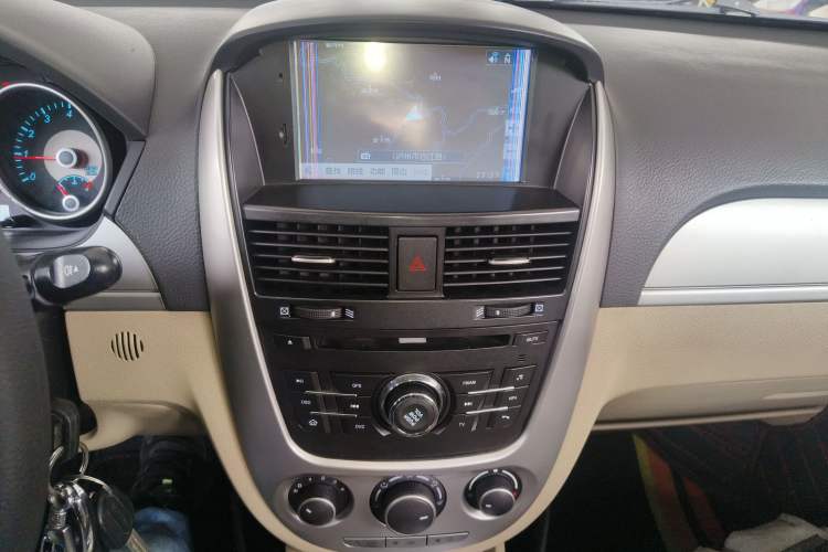 Used Buick Excelle 2013 1.5L Automatic Classic Model Audio And AC Panel