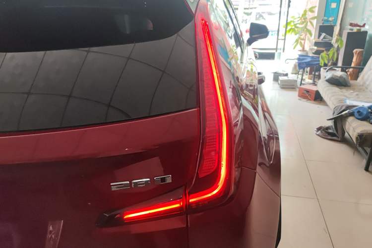 Used Cadillac XT4 2021 28T Two-Wheel Drive Tech Edition
