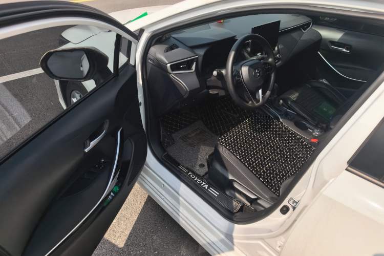 Used Toyota Corolla 2023 1.8L Smart Electric Hybrid Dual-Motor Elite Edition
