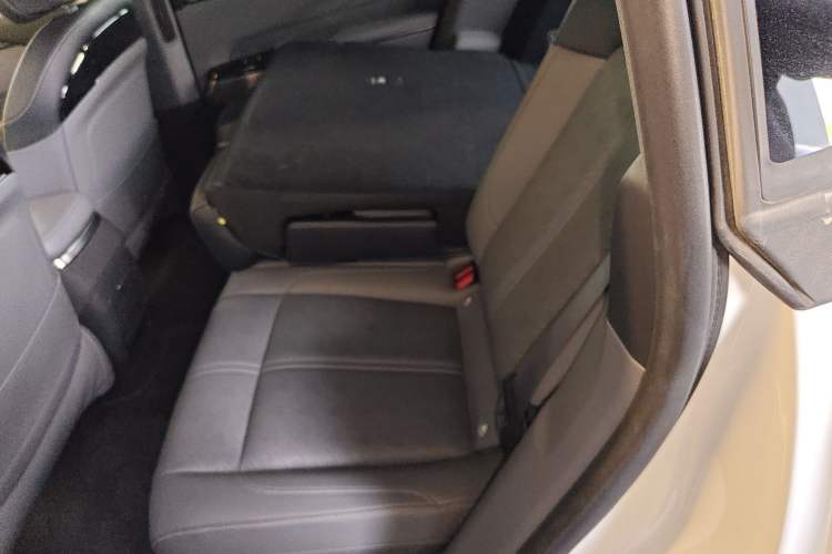 Used Zeekr 7X 2025 100 kWh Long-Range Rear-Wheel Drive with Intelligent Driving Features