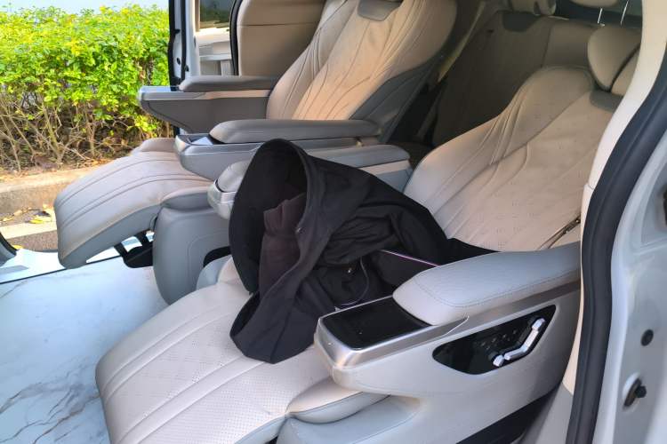 Used Toyota SIENNA 2021 2.5L Hybrid Luxury Edition