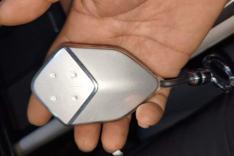 Used Deepal G318 2024 Four-Wheel-Drive Air Suspension Model
