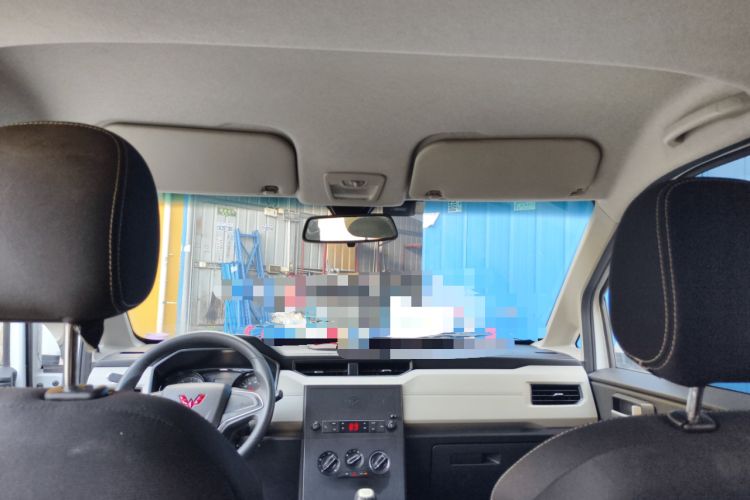 Used Wuling Hongguang PLUS 2019 1.5T Manual Comfort Version 7 Seats
